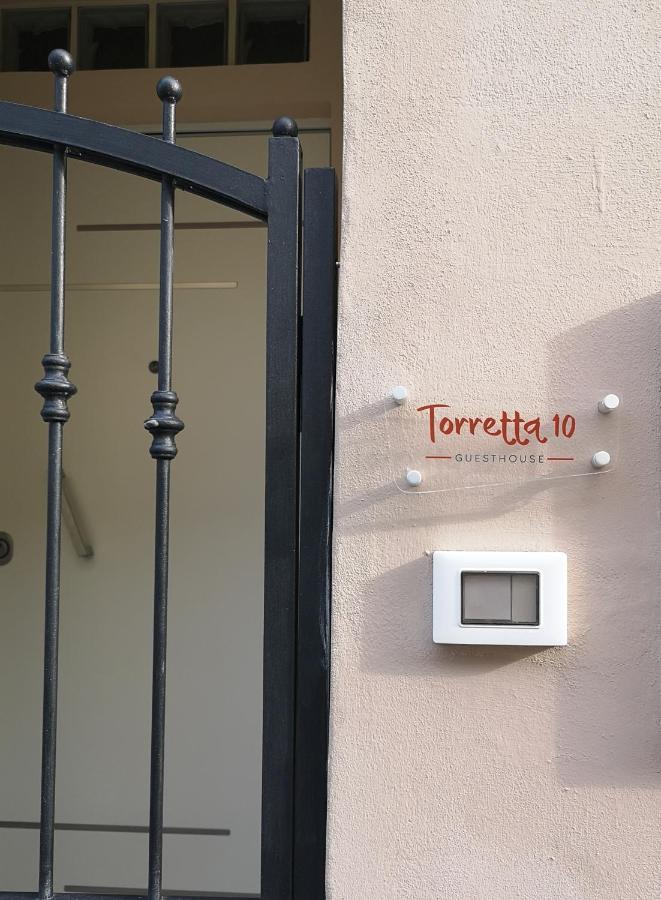 Torretta10 Guesthouse 利沃诺 外观 照片